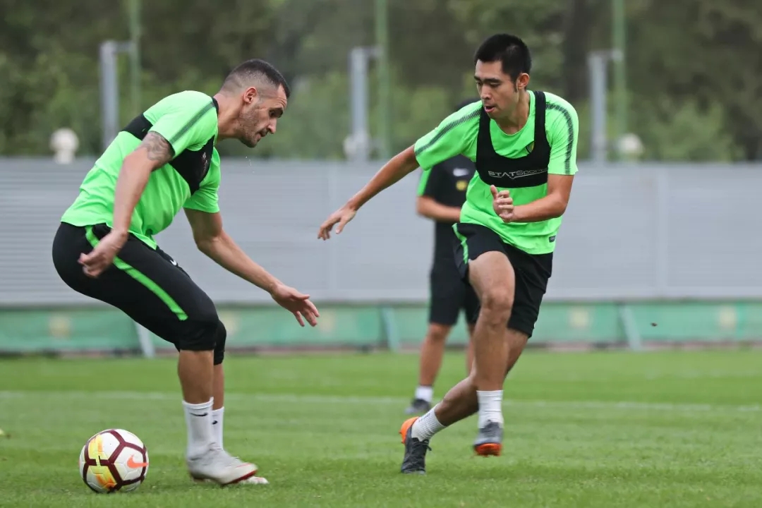 开云体育app-关于北京国安发布备战花絮，清晨绝杀压哨，社区盾任务艰巨，训练强度明显提升的信息-开云体育app