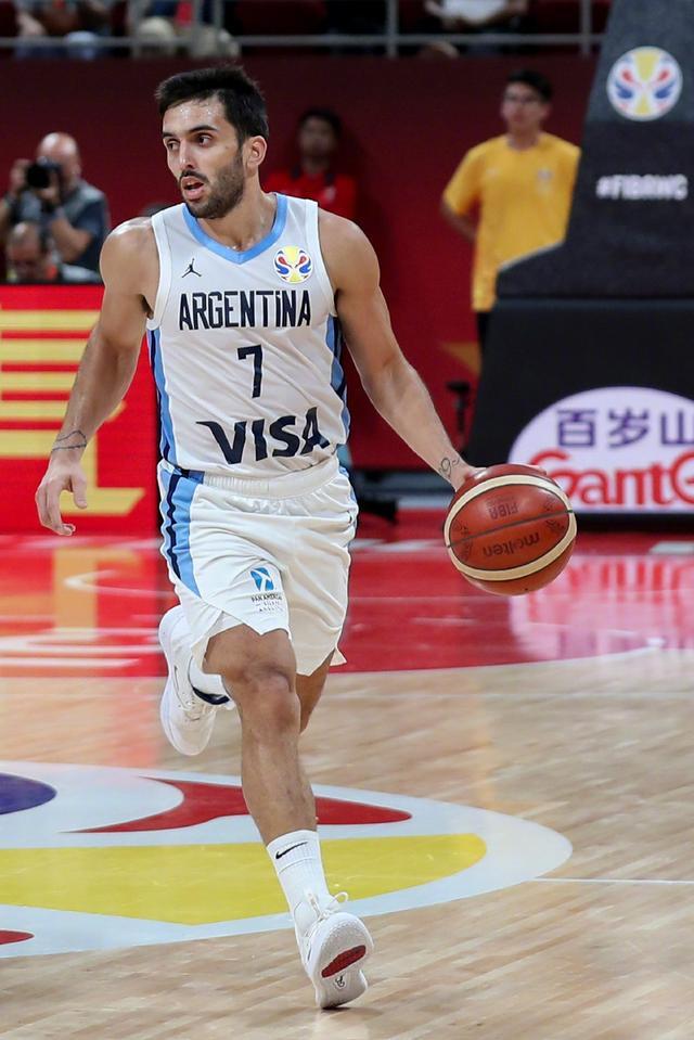 皇家马德里发布备战花絮；今夜扳平良机；NBA总决赛任务艰巨；训练强度明显提升的简单介绍