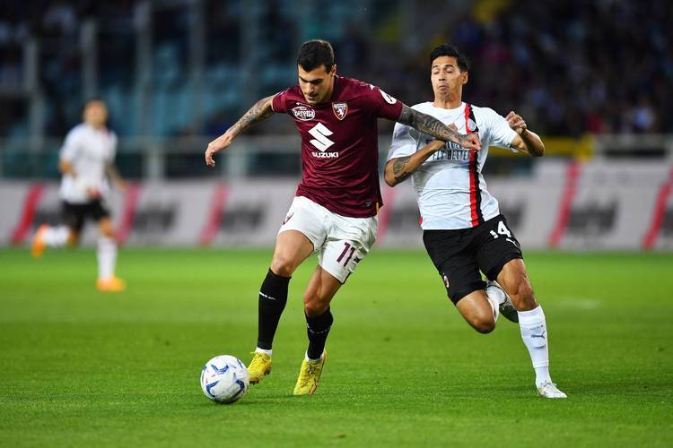 关于集结日体能课后，曼联扳平良机备战意大利杯，引发热议，赛程密集仍需轮换的信息