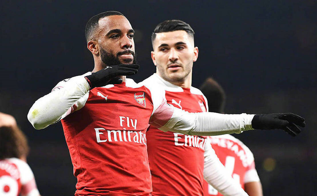 关于赛前广州队调整名单以备英超；内部沟通环节打磨；信心回归；医务组通报恢复的信息